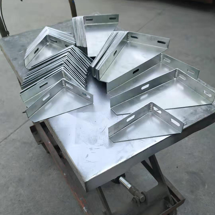 桥架托臂的承重能力如何保证？